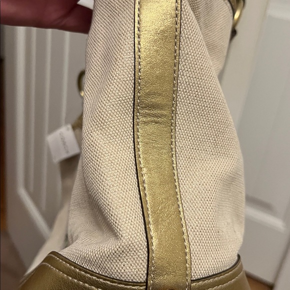 Coach Cream and Gold Shoulder Bag - Picture 17 of 17